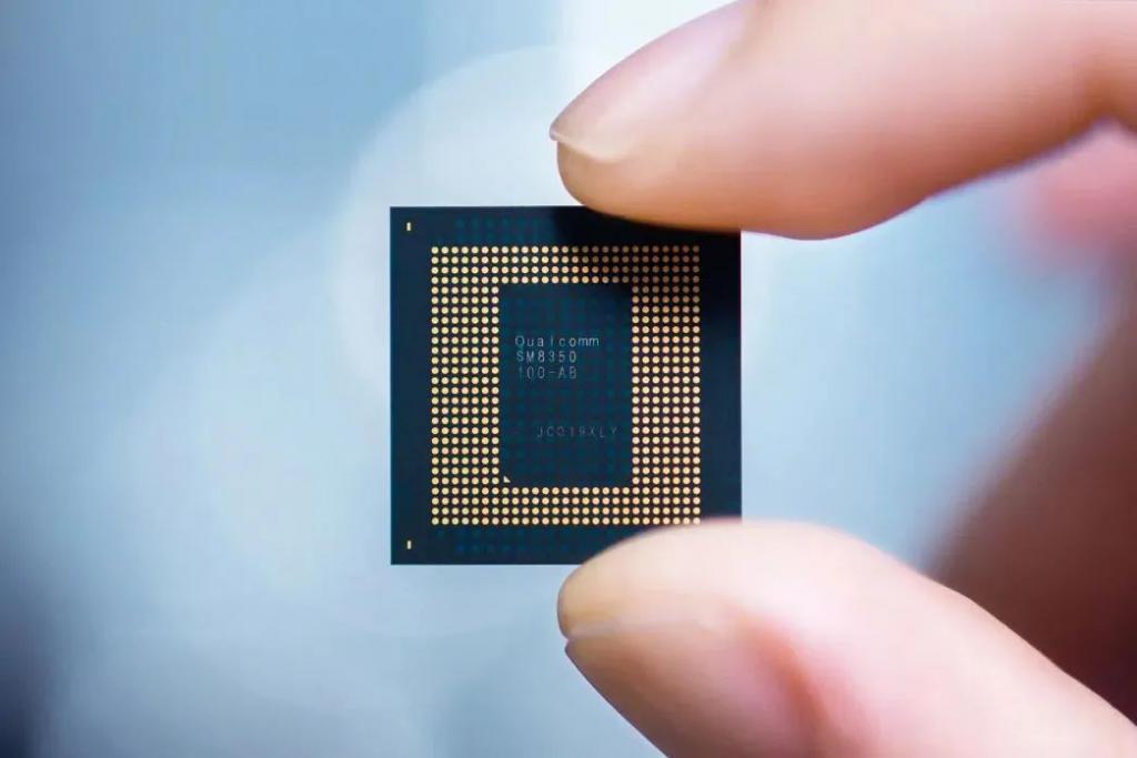 极致性能还是平衡功耗 骁龙8Gen3再提频,天玑9300单核略差？