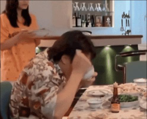 张翰没救了,他新剧里更油了