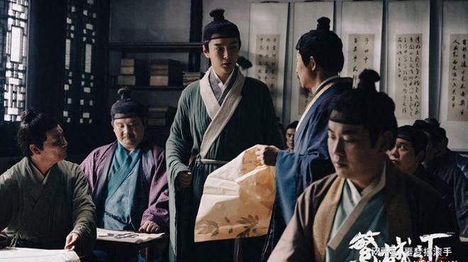 悬疑剧又出王炸！才播两集好评一片，老戏骨演技令人拍案叫绝