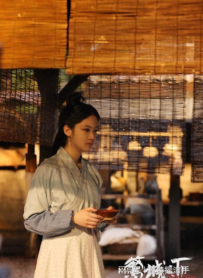 悬疑剧又出王炸！才播两集好评一片，老戏骨演技令人拍案叫绝