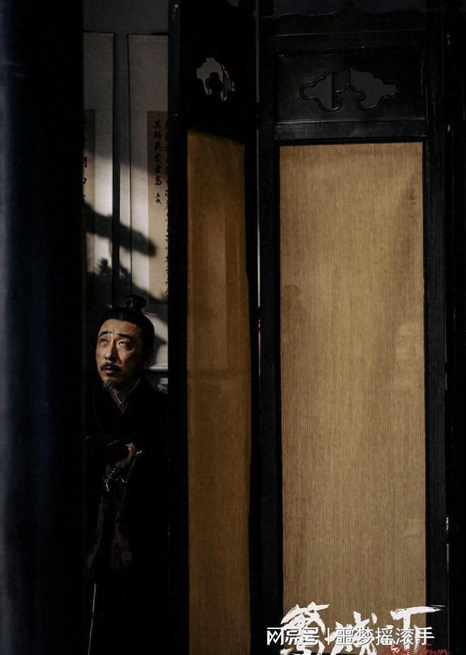 悬疑剧又出王炸！才播两集好评一片，老戏骨演技令人拍案叫绝