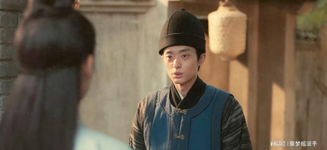 悬疑剧又出王炸！才播两集好评一片，老戏骨演技令人拍案叫绝