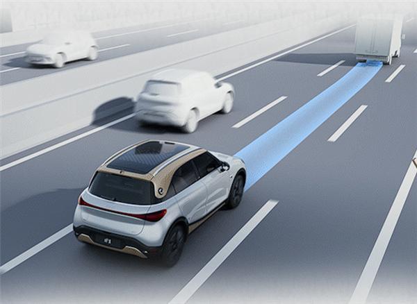 23.99万 奔驰smart精灵#1铂金版上市：颜值超高男人也心动