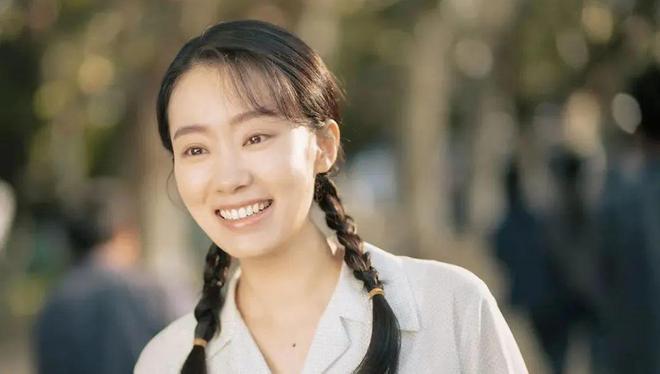 贾玲骗了大家，《你好，李焕英》的决胜牌，根本不是母女情