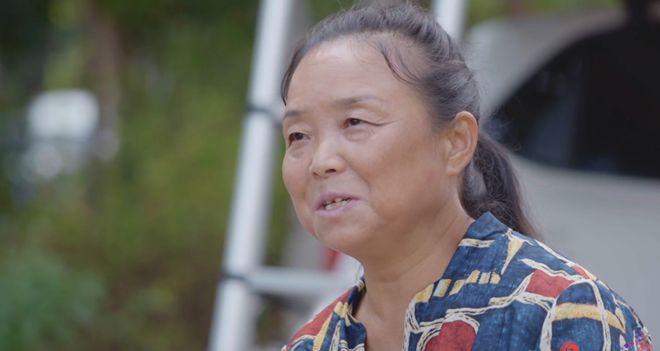 贾玲骗了大家，《你好，李焕英》的决胜牌，根本不是母女情