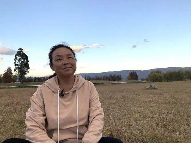 贾玲骗了大家，《你好，李焕英》的决胜牌，根本不是母女情
