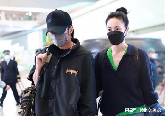 真假？曝王菲生子谢霆锋求婚, 久违露面变化大