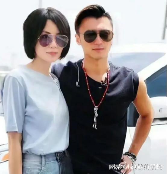 真假？曝王菲生子谢霆锋求婚, 久违露面变化大