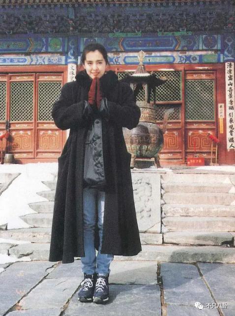 怎么还有人质疑她整容啊？！