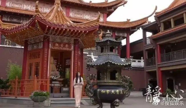 怎么还有人质疑她整容啊？！
