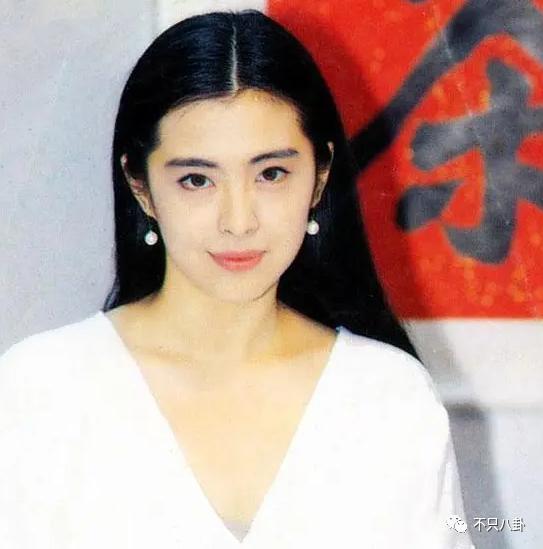 怎么还有人质疑她整容啊？！