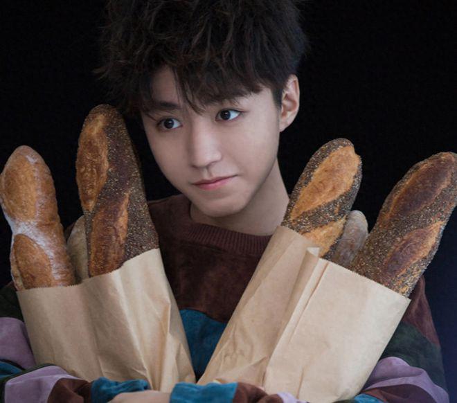 王俊凯奶茶店被曝无证经营 其父卖人参水功效存疑