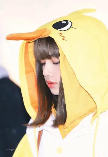 不是女明星吗？怎么臭臭的？