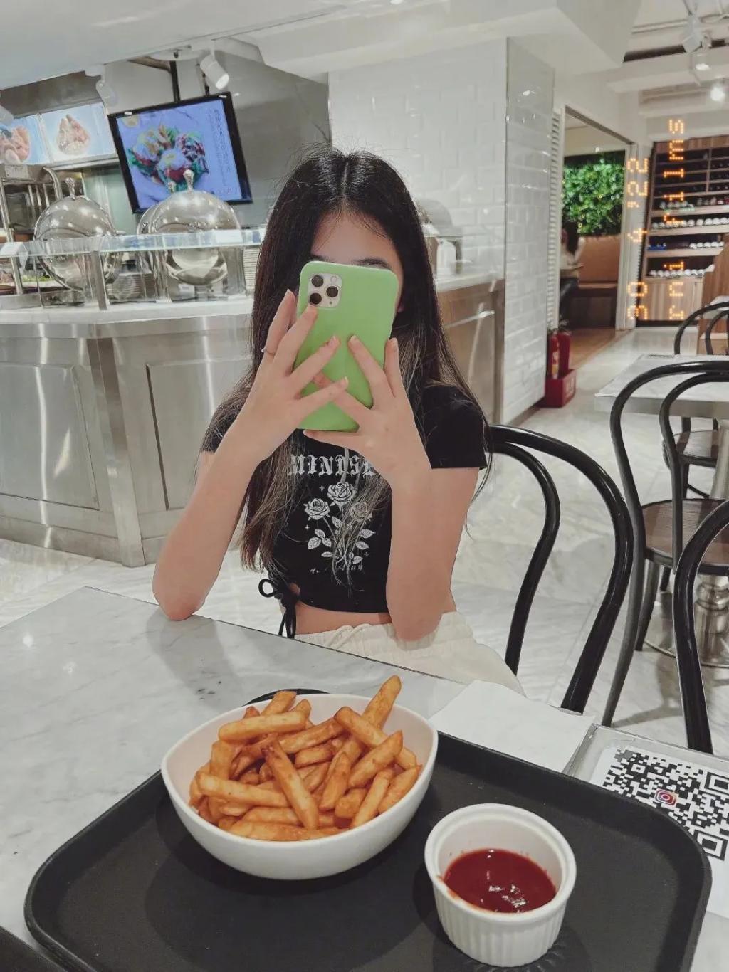 还记得曹格和吴速玲的儿子Joe吗？男高版李钟硕？