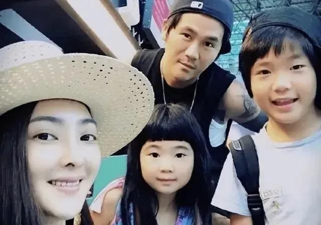 还记得曹格和吴速玲的儿子Joe吗？男高版李钟硕？