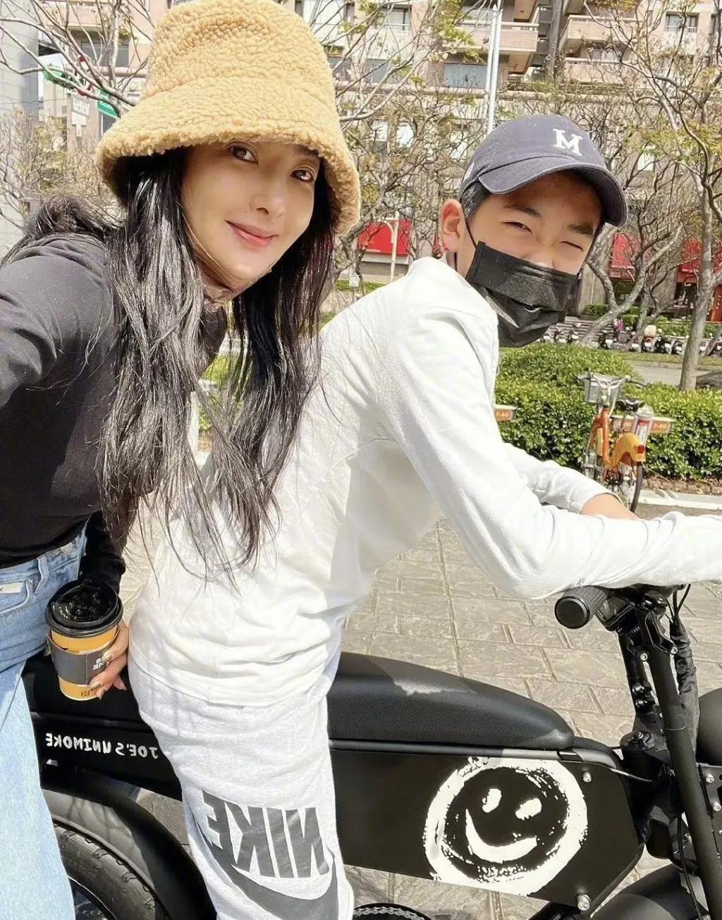 还记得曹格和吴速玲的儿子Joe吗？男高版李钟硕？