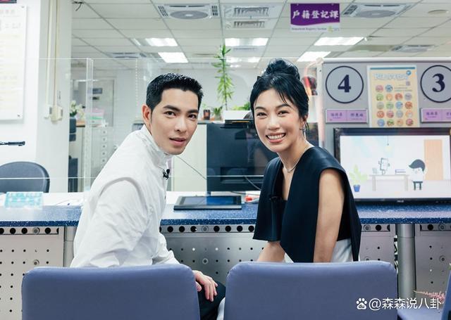 萧敬腾夫妇新婚3天恩爱亮相，林有慧红光满面，老萧却显憔悴