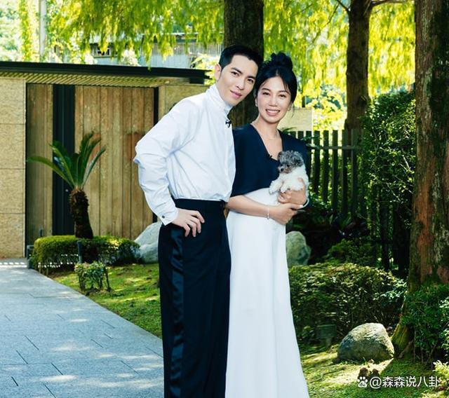萧敬腾夫妇新婚3天恩爱亮相，林有慧红光满面，老萧却显憔悴