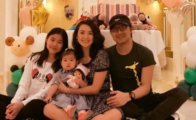 5段感情4段婚姻4任妻子4孩子，前女友曾为其自杀，汪峰凭什么