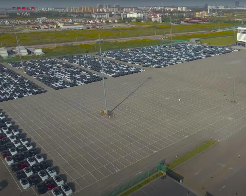 上千辆新款特斯拉Model 3现身上海码头，预计将出口到欧洲等市场