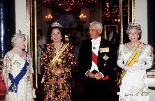 拖8年才成最美王后？亚洲王室还有这么不同的高颜值一家人？