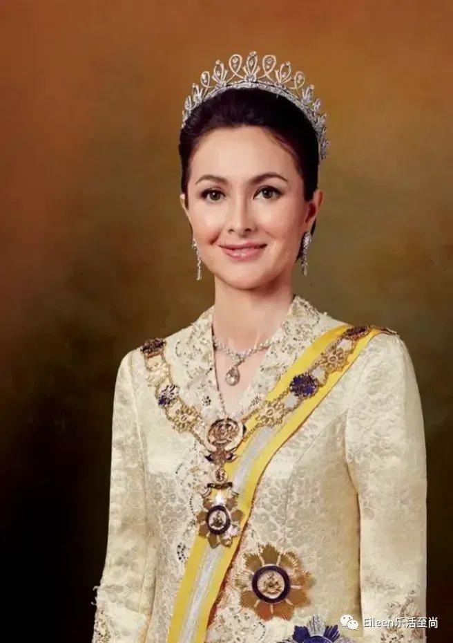拖8年才成最美王后？亚洲王室还有这么不同的高颜值一家人？