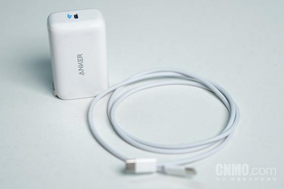 iPhone 15系列月评：主摄升级超预期，Plus充电不再恼人