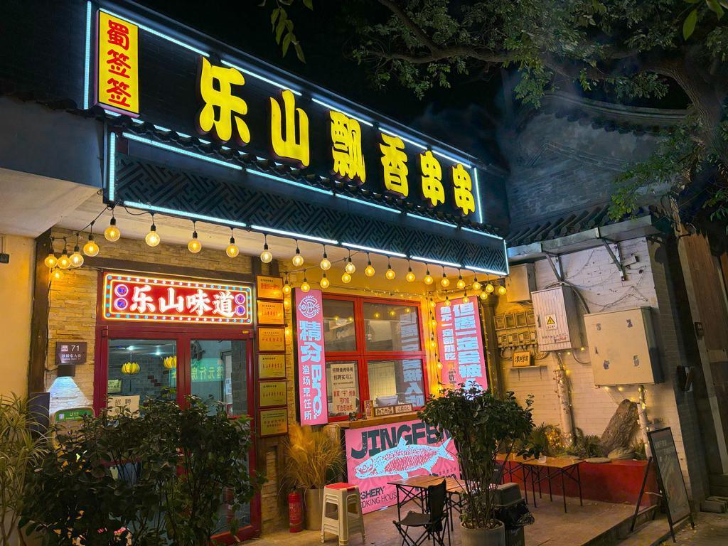 iPhone 15系列月评：主摄升级超预期，Plus充电不再恼人