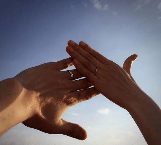 章子怡曾在采访中坦言：我不需要依附男人