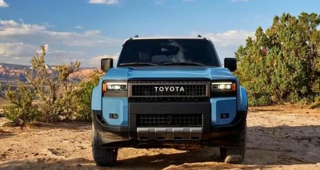 爱“创新”的丰田，把油门和刹车放在了方向盘上