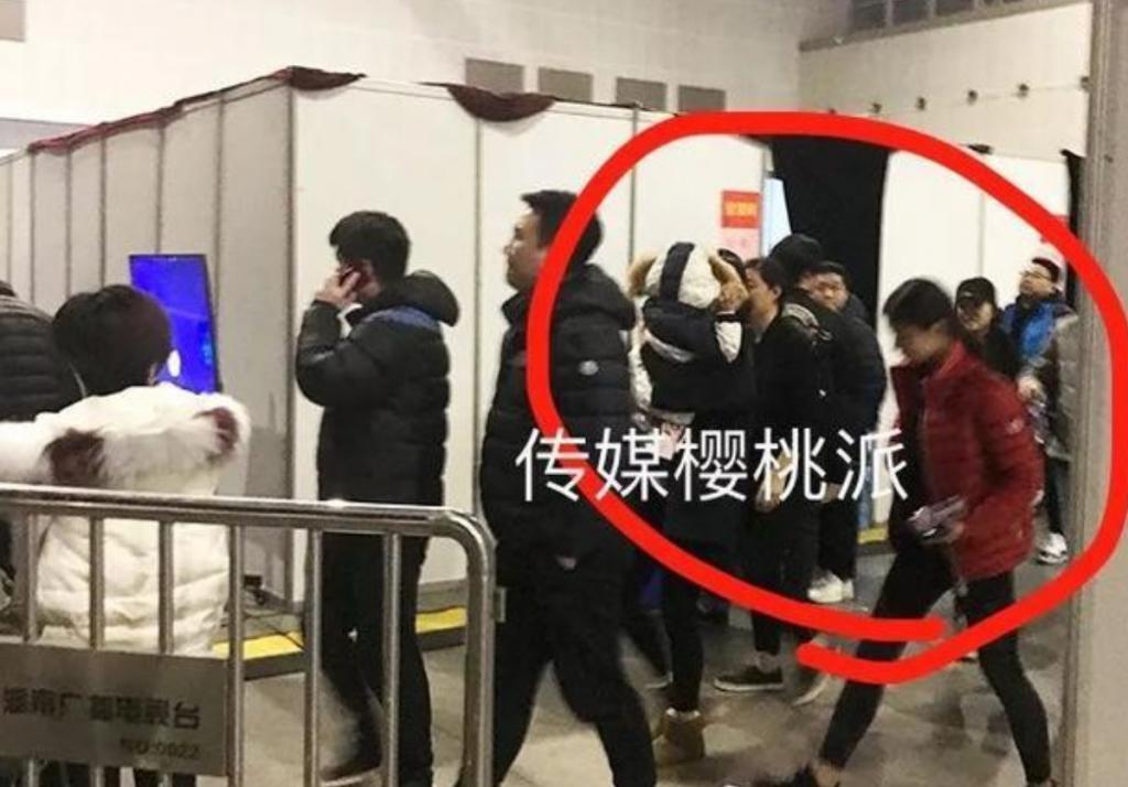 章子怡，终于丢掉了娇妻剧本