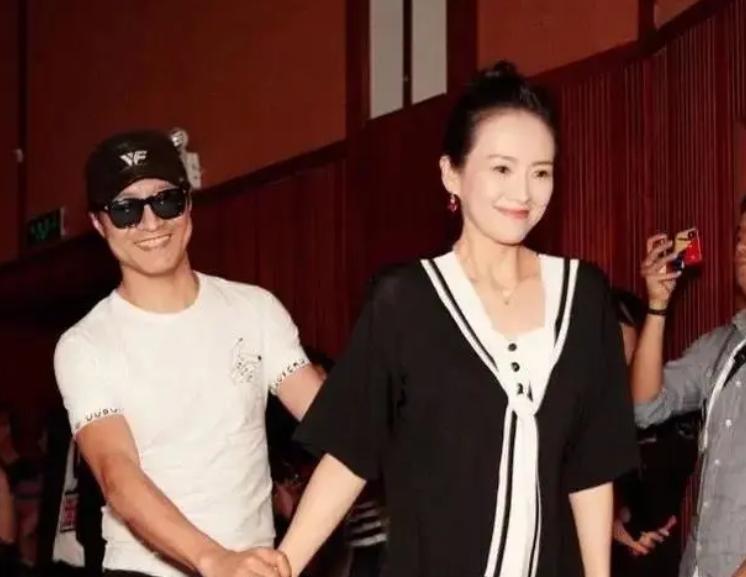 章子怡，终于丢掉了娇妻剧本