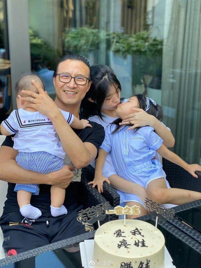章子怡，终于丢掉了娇妻剧本