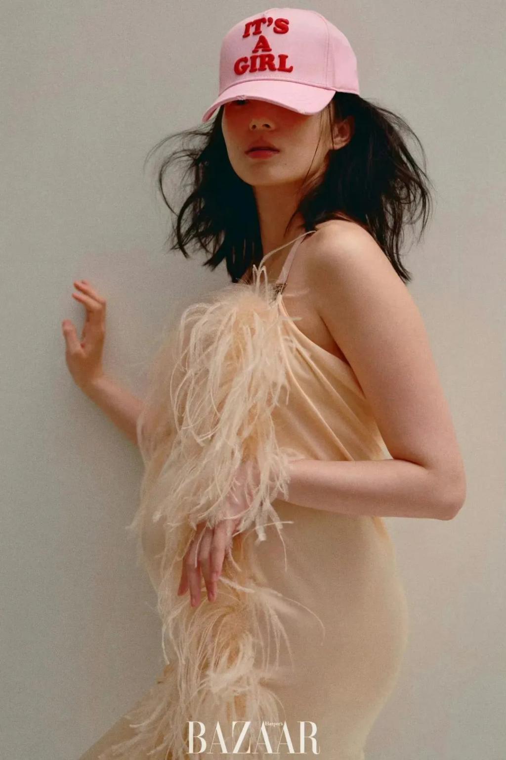还记得雎晓雯和金大川吗？女儿腿好长