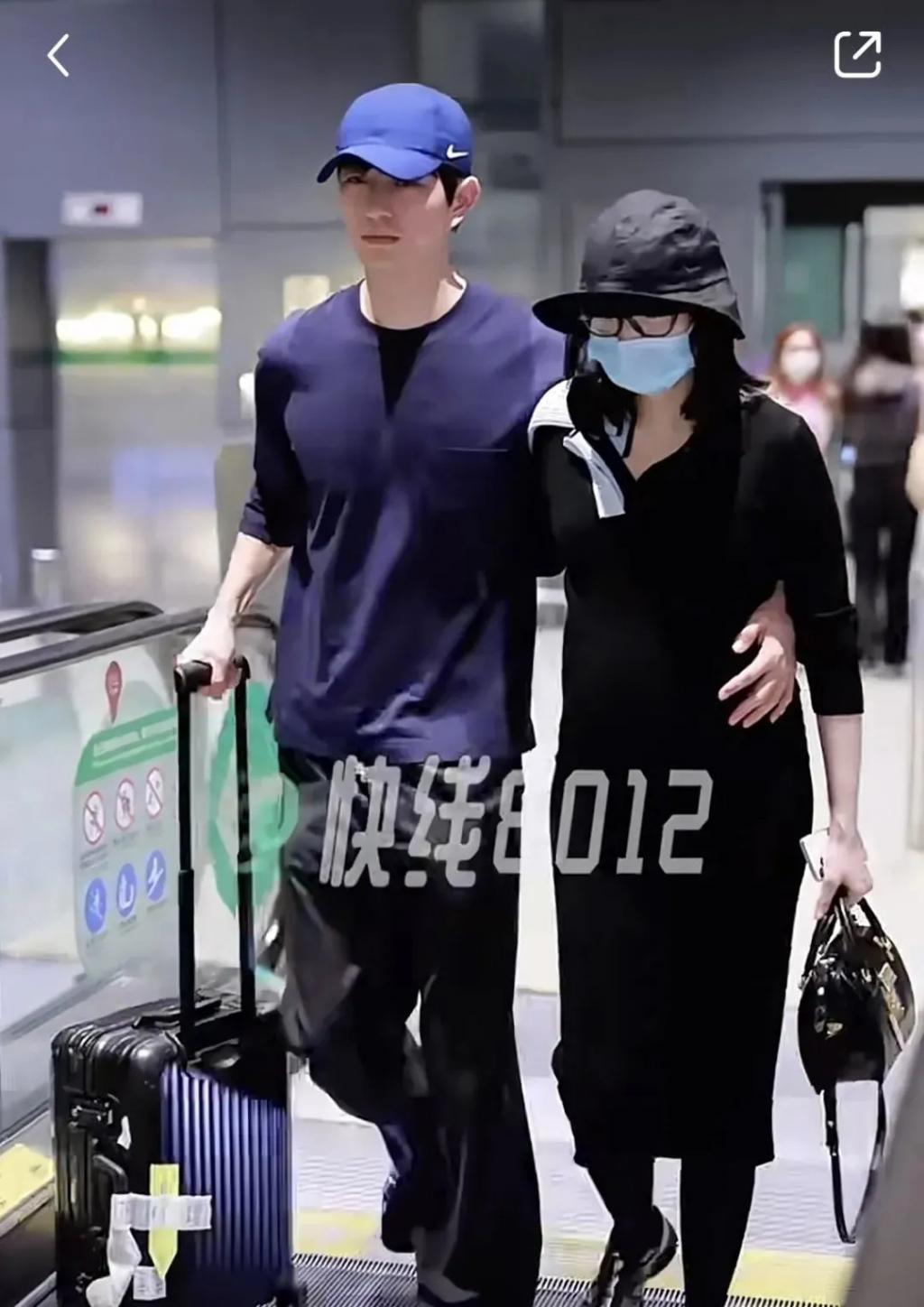 还记得雎晓雯和金大川吗？女儿腿好长