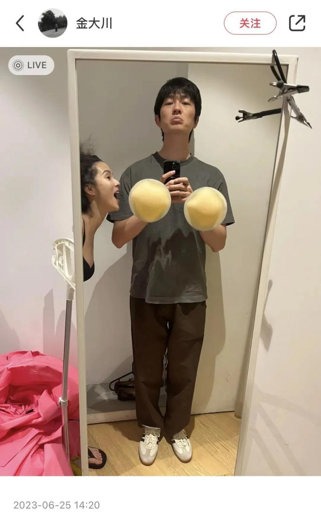 还记得雎晓雯和金大川吗？女儿腿好长