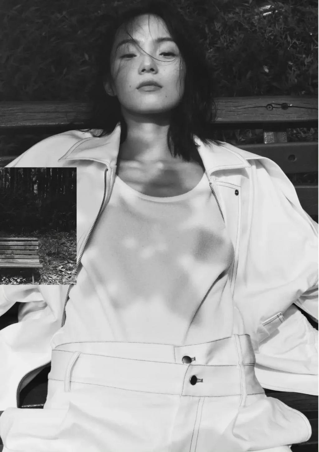 还记得雎晓雯和金大川吗？女儿腿好长