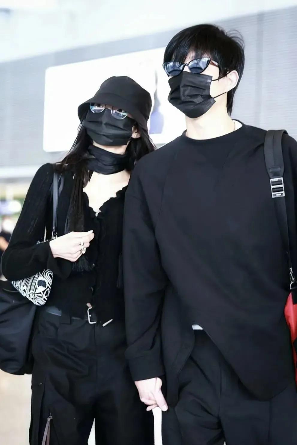 还记得雎晓雯和金大川吗？女儿腿好长