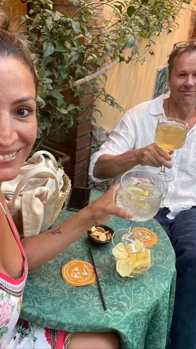 别洗了，男顶流这次真毁了