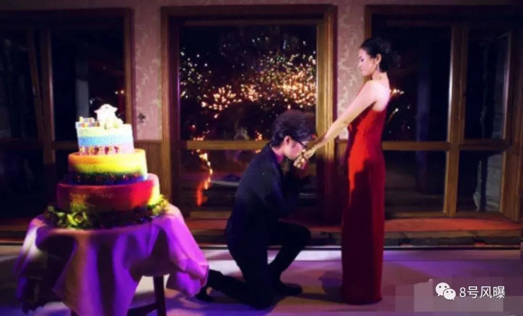 第四次离婚，他终于上头条了