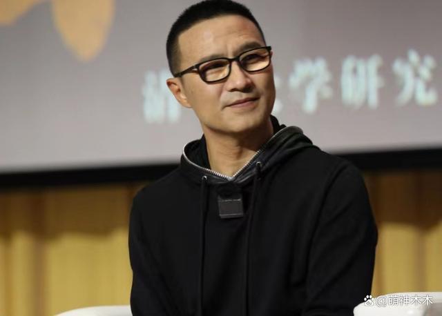 章子怡汪峰离婚升级！同框互不理睬，前妻呼吁别影响孩子