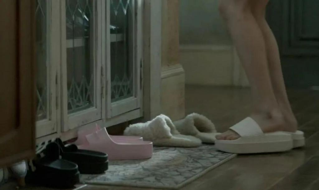 做回爱豆的裴秀智，穿个睡衣都能美“疯”！！