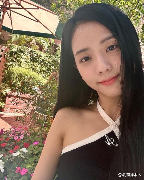 娱乐圈进入分手季！韩娱顶流金智秀宣布分手，公开仅仅两个月