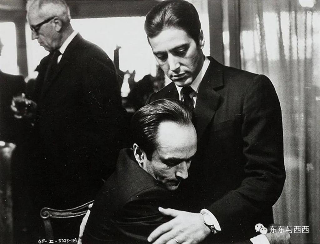 影后夫妇被爆分居6年，年少遇太惊艳的爱情余生决定独自生活