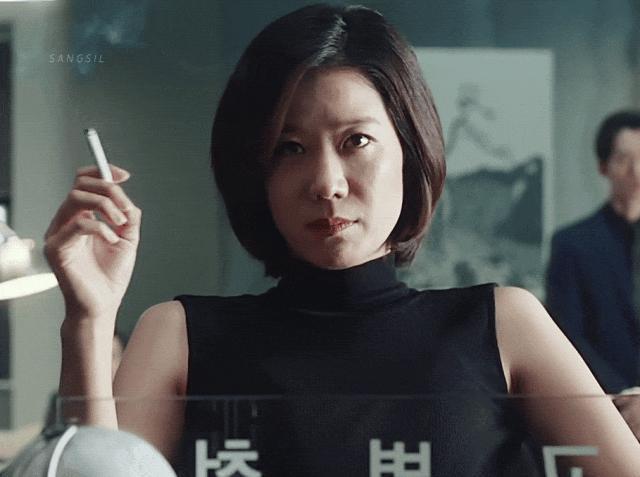 韩网炸了！顶流男星涉毒被抓，主演《寄生虫》爆红，在家吸毒后疑被勒索3.5亿？！
