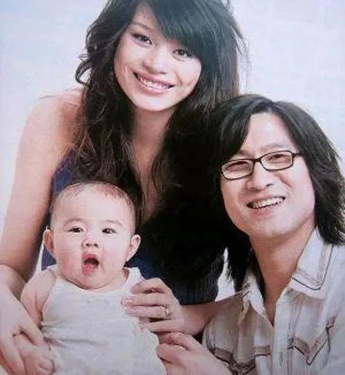 喂葡萄父子通吃，因病婚礼中断，爱上渣男恶习不改成笑话？