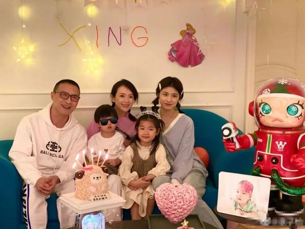 喂葡萄父子通吃，因病婚礼中断，爱上渣男恶习不改成笑话？