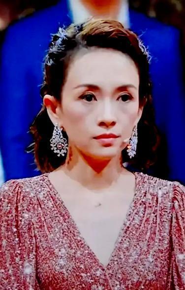 汪峰出轨、章子怡离婚？这个大瓜让人消化不良