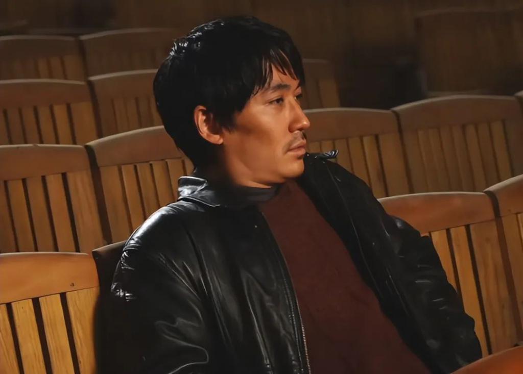 给《河边的错误》演员演技排名，侯天来第三，朱一龙杀疯了