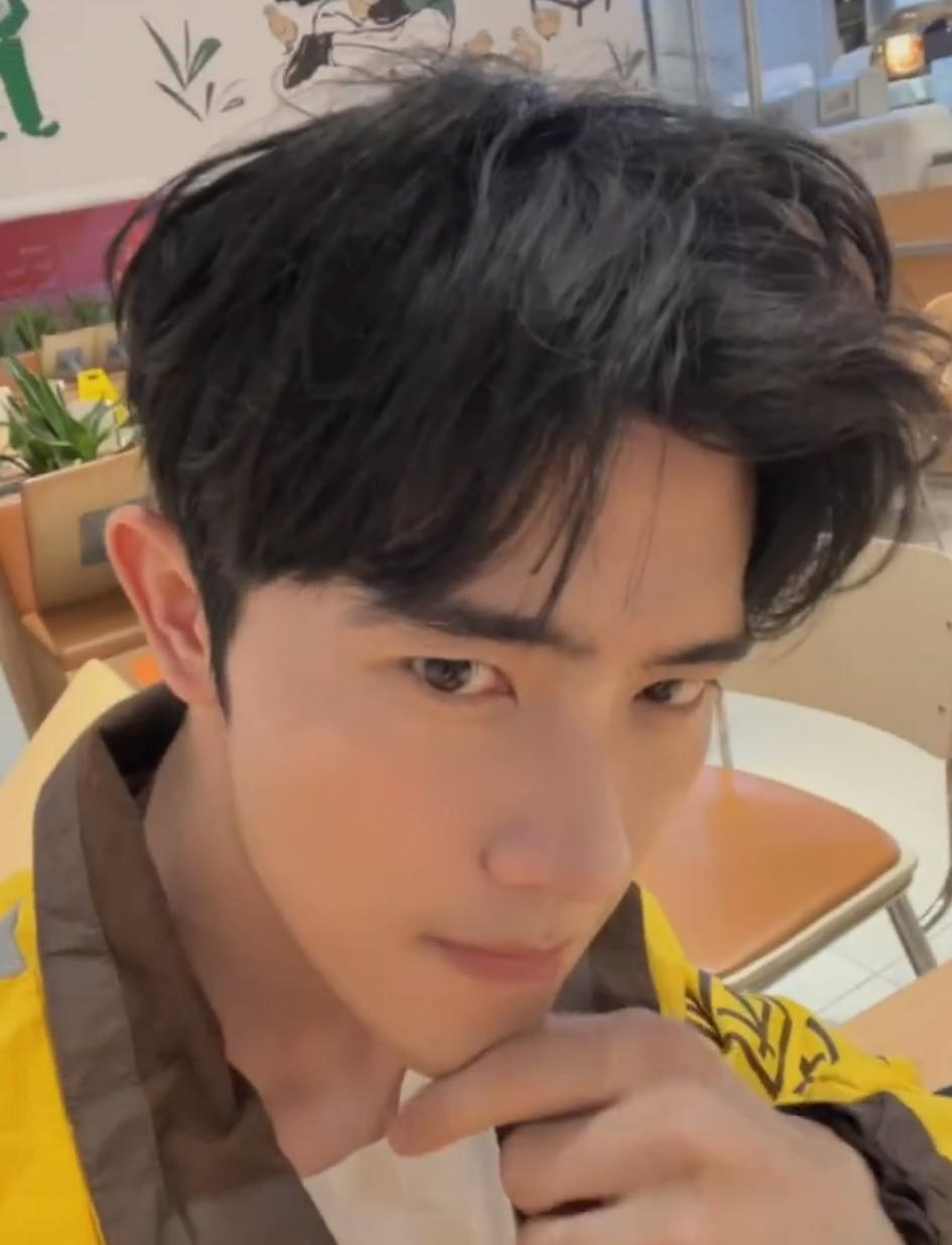 那些模仿明星的网红，到底跟本尊有多像？